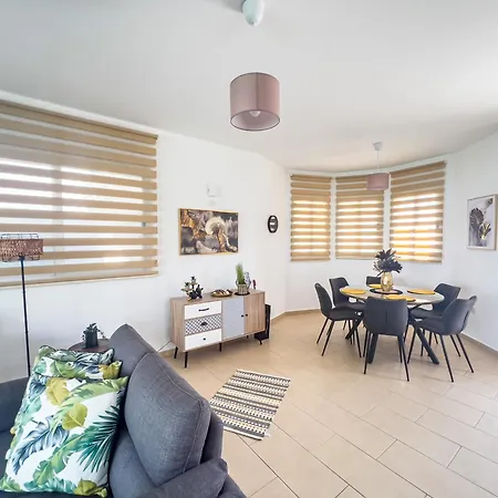 Allegra וילה פרוטאראס